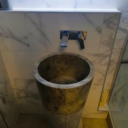 Superbe T1 - 10 Min Centre